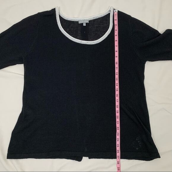 Evelyn & Arthur Black Linen Back Buttons Top - Picture 14 of 15